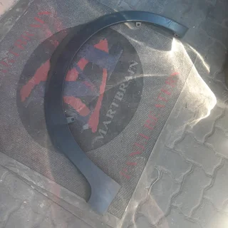 Honda BRV right front wheel arch please contact lucas on 0843018577