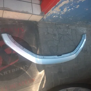 Suzuki Swift 2024-2025 model upper bumper piece please contact lucas on 0843018577