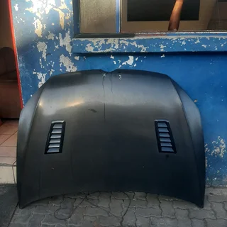 Vw Golf 7 bonnet please contact lucas on 0843018577