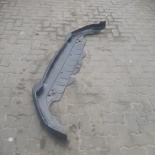 Honda HRV 2019-2023 model front lower spoiler please contact lucas on 0843018577