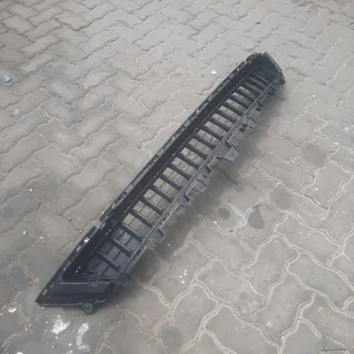 Haval Jolion 2021-2023 model bumper grill please contact lucas on 0843018577
