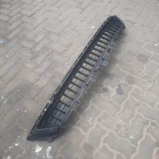 Haval Jolion 2021-2023 model bumper grill please contact lucas on 0843018577