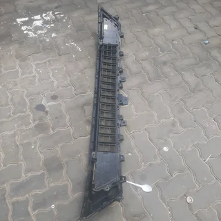 Haval Jolion 2021-2023 model bumper grill please contact lucas on 0843018577