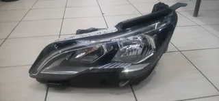 Peugeot 3008 left side headlight please contact lucas on 0843018577