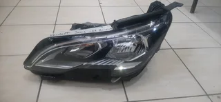 Peugeot 3008 left side headlight please contact lucas on 0843018577