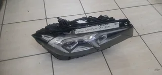 BMW G20/G21 3 series right side headlight please contact lucas on 0843018577