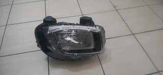 Hyundai Venue right side headlight please contact lucas on 0843018577