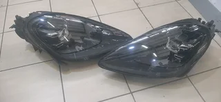 Porsche Cayenne 2017-2023 model complete headlights please contact lucas on 0843018577