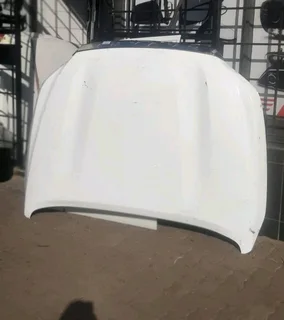 Nissan Navara 2021-2023 model bonnet please contact lucas on 0843018577