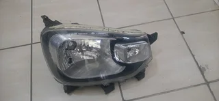Suzuki S Presso right headlight please contact lucas on 0843018577