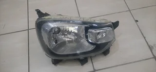 Suzuki S Presso right headlight please contact lucas on 0843018577
