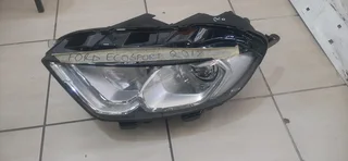 Ford Eccosport left headlight please contact lucas on 0843018577