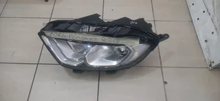 Ford Eccosport left headlight please contact lucas on 0843018577