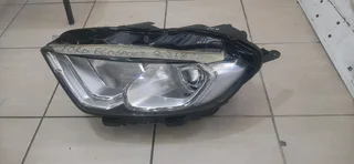 Ford Eccosport left headlight please contact lucas on 0843018577