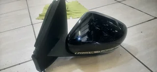 Reanult Triber left side mirror please contact lucas on 0843018577