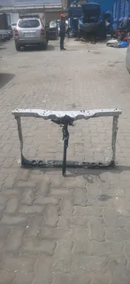 Toyota corolla Prestige cradle please contact lucas on 0843018577
