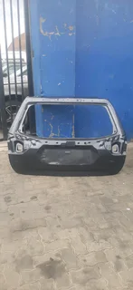 Subaru forester 2017-2021 model tailgate please contact lucas on 0843018577