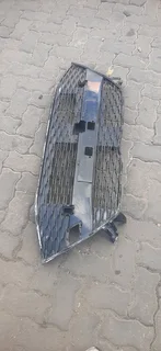 Toyota AGYA bumper grill please contact lucas on 0843018577