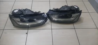 Audi A4 B8 face-lift complete headlights please contact lucas on 0843018577