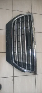 Haval H2 2017-2021 model front grill please contact lucas on 0843018577