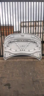 Vw Tiguan 2017-2023 model bonnet please contact lucas on 0843018577