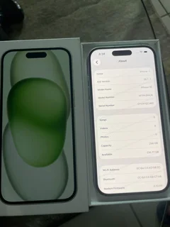 iPhone 15 256gb green
