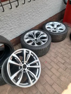 20" BMW x5 Loose wheels