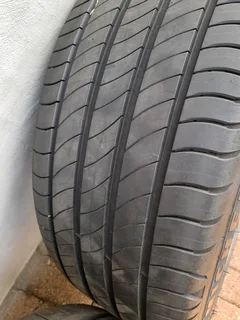 20&#34; BMW x1 f48 Oem mags and tyres