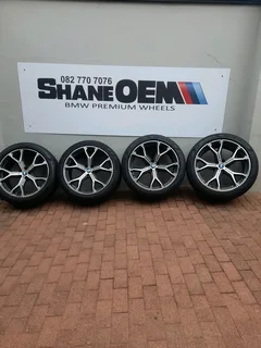 21&#34; BMW x5, x6 Oem mags and tyres