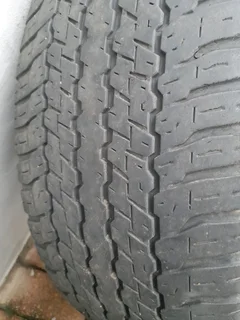 18" Toyota hilux/fortuner Oem mags and tyres