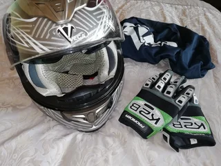 Helmets & Gloves SET