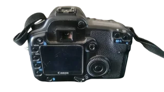 CAMERA CANON EOS 30D