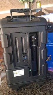 Bluethooth speaker with microwphone