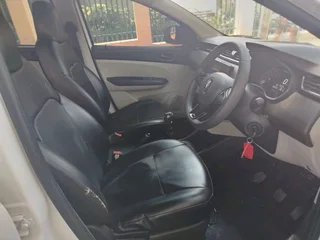 2022 RENAULT TRIBER 1.0 7 SEATERS