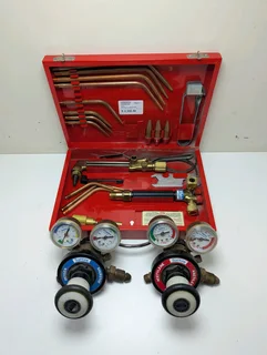 AFROX SAFFIRE TYPE 2+2 REGULATORS