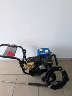 MAC AFRIC HIGH PRESSURE WASHER - 2700 PSI