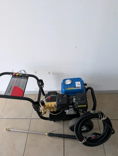 MAC AFRIC HIGH PRESSURE WASHER - 2700 PSI
