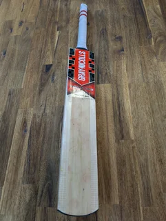 Gray Nicholls Predator 3 Blaze Halestorm Cricket Bat - Size Sh