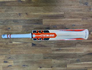GRAY NICHOLLS PREDATOR 3 BLAZE HALESTORM CRICKET BAT - SIZE SH
