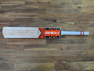 GRAY NICHOLLS PREDATOR 3 BLAZE HALESTORM CRICKET BAT - SIZE SH