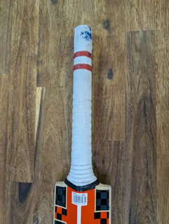 GRAY NICHOLLS PREDATOR 3 BLAZE HALESTORM CRICKET BAT - SIZE SH