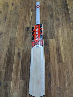 GRAY NICHOLLS PREDATOR 3 BLAZE HALESTORM CRICKET BAT - SIZE SH