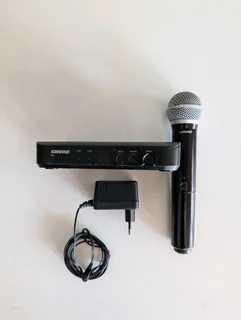 Shure Blx4 Wireless Receiver &#43; Shure Blx2 Wireless Microphone