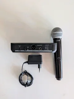 Shure Blx4 Wireless Receiver &#43; Shure Blx2 Wireless Microphone