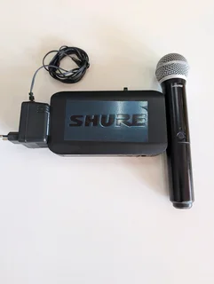 Shure Blx4 Wireless Receiver &#43; Shure Blx2 Wireless Microphone
