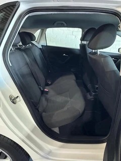 2011 VOLKSWAGEN POLO 1.6 COMFORTLINE 5DR