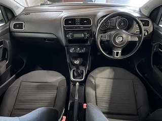 2011 VOLKSWAGEN POLO 1.6 COMFORTLINE 5DR