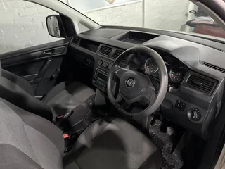 2017 VOLKSWAGEN CADDY MAXI 2.0TDi (81KW) F/C P/V