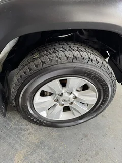 2017 TOYOTA HILUX 2.8 GD-6 RAIDER 4X4 A/T P/U D/C