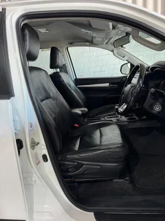 2017 TOYOTA HILUX 2.8 GD-6 RAIDER 4X4 A/T P/U D/C